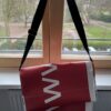 AUSVERKAUFT Upcycling-Umhängetasche aus alten Bannern – Bild 2